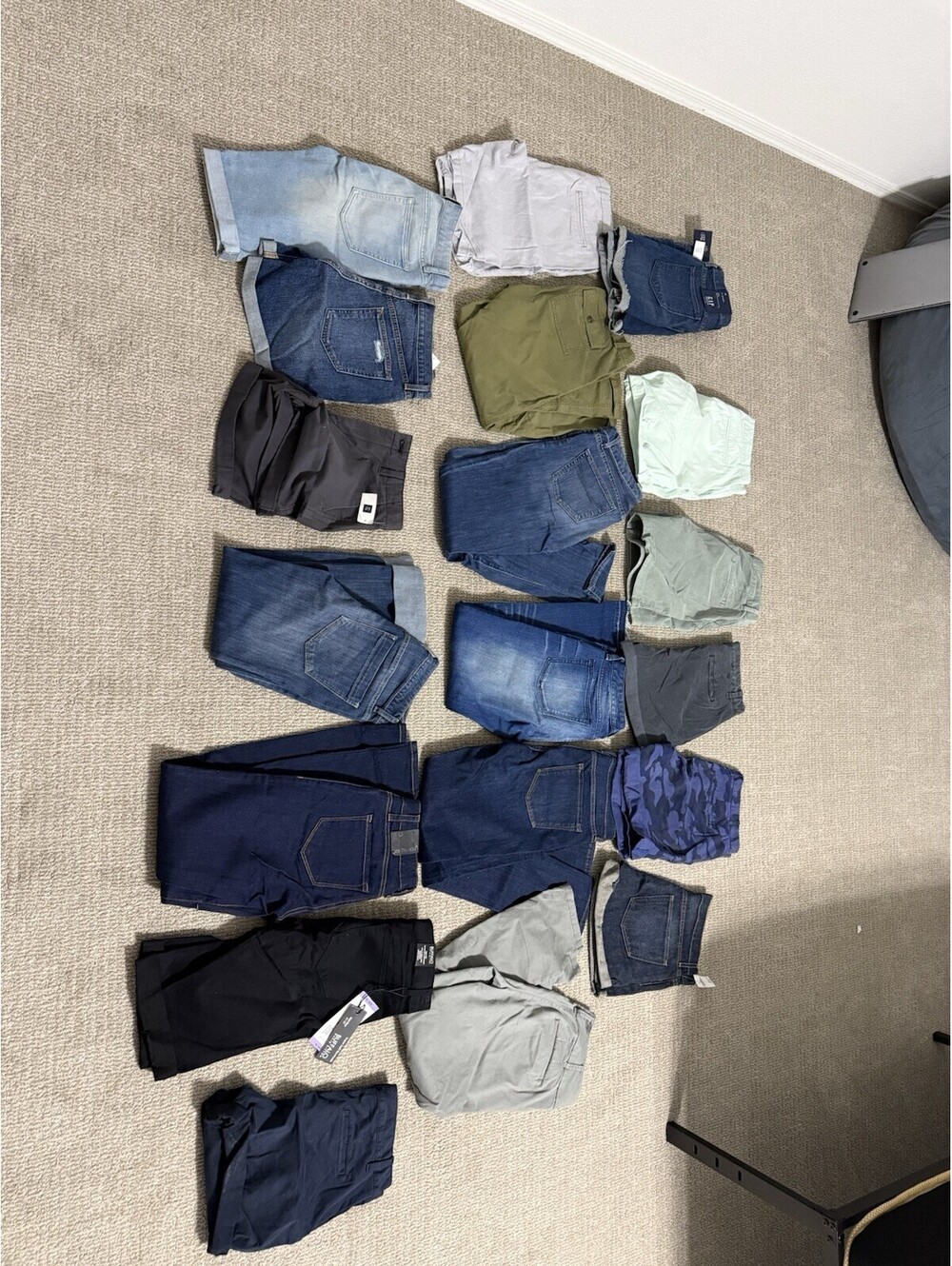 19 Piece Womens Shorts Capris Jeans Lot Gap Buffalo Mixed Name Brands